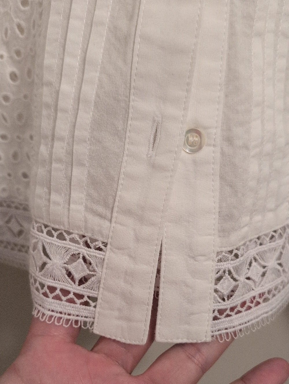 J. McLaughlin Eyelet Pointelle 100% Cotton Button Down Top - Incredible Detail!! - Picture 6 of 10